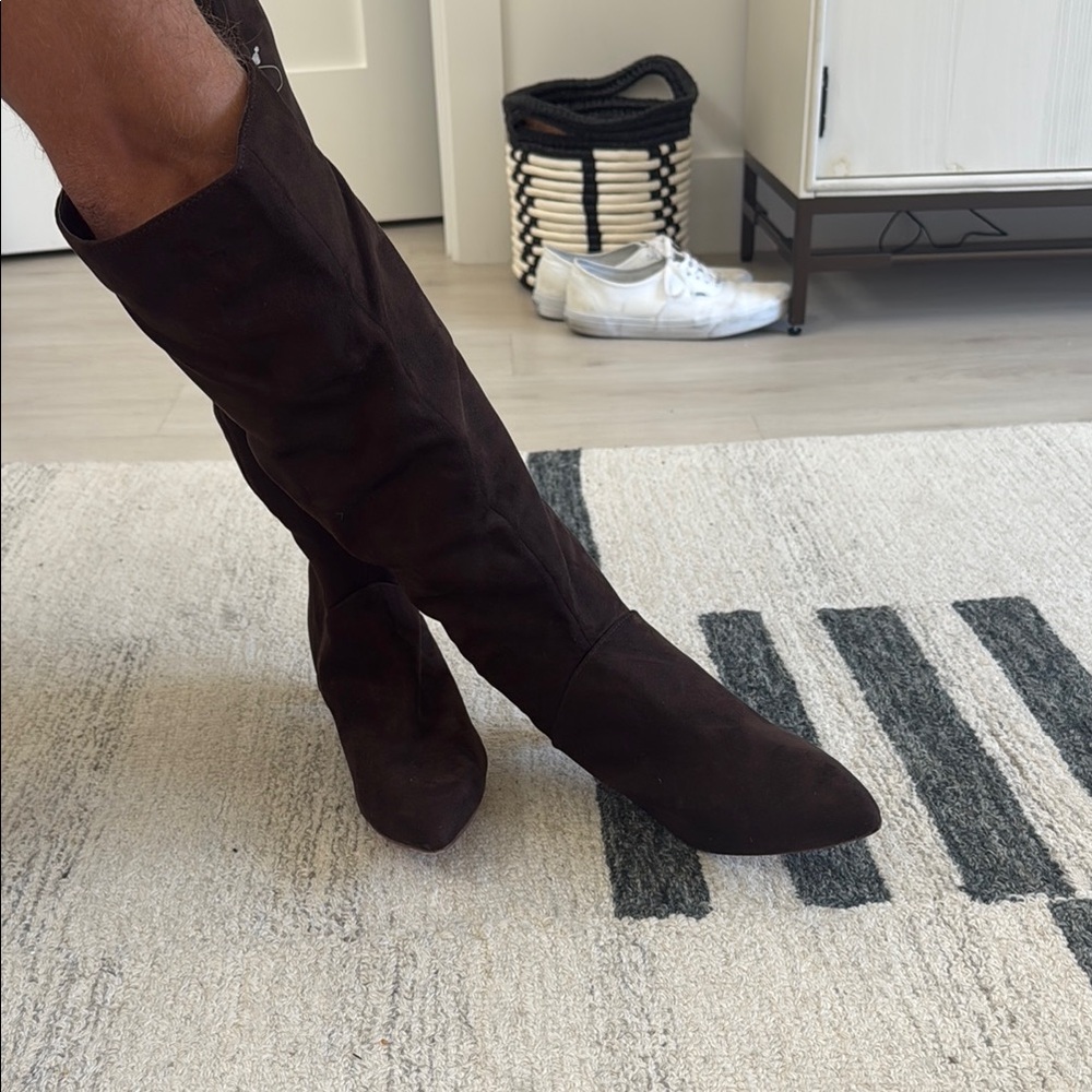 Tahari Brown Heeled Boots Suede Knee-High